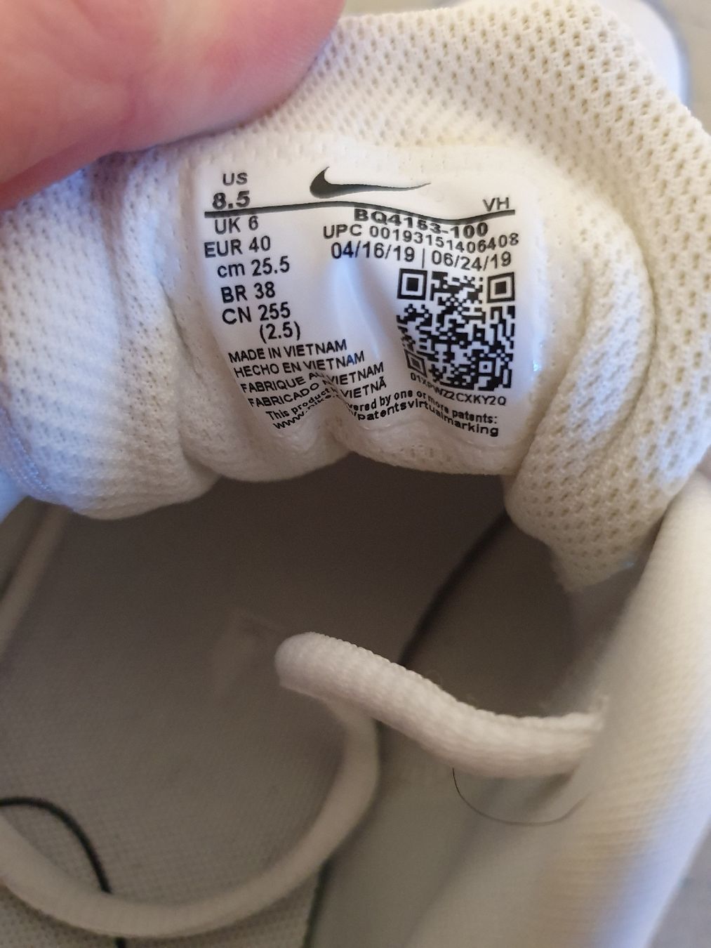 Nike Scarpe da donna: Basket Nike – Usato da Tramelan venduto da Anneli 4