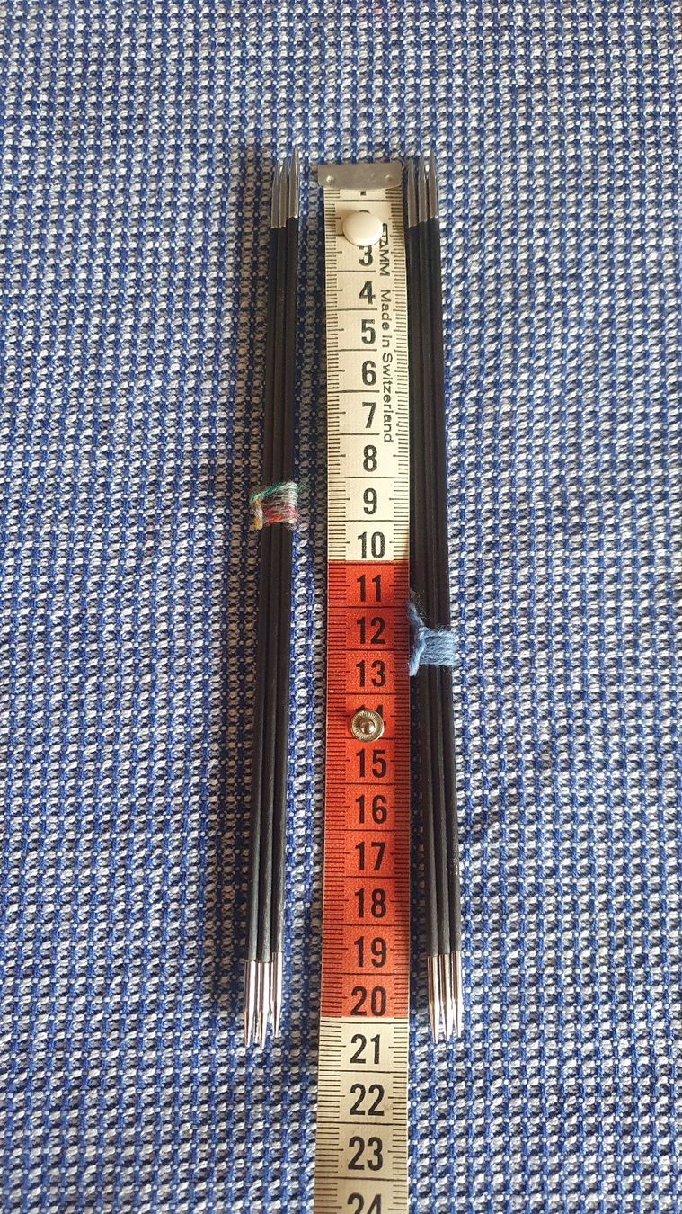 Ferri: Original Stricknadeln , Carbon. Länge 20cm – Nuovo (secondo la descrizione) da Summaprada venduto da swiss4860