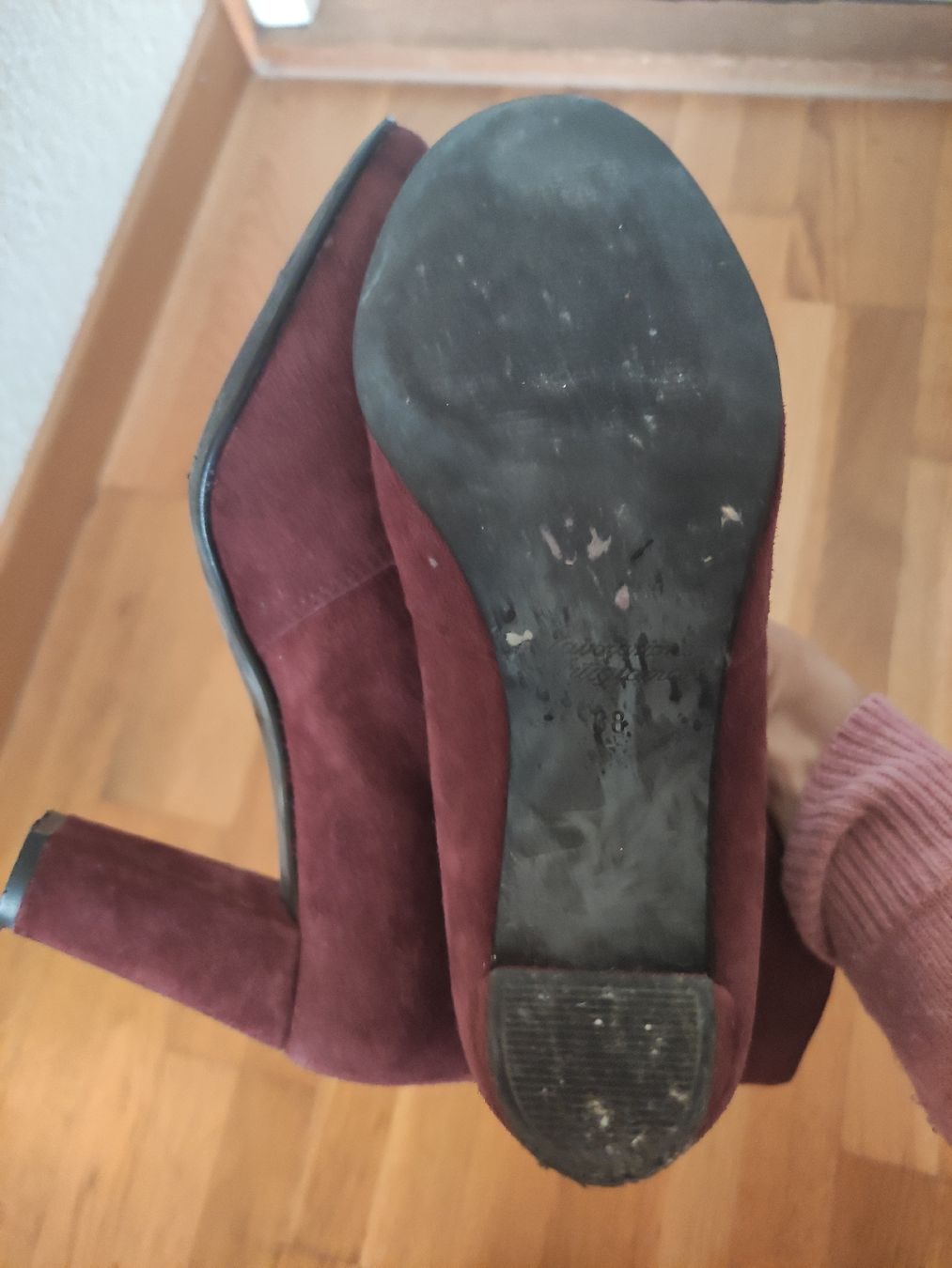 Scarpe da donna: Stiefelette rot bordeaux Gr. 38 Naf Naf – Usato da Schliern b. Köniz venduto da Pecannut 3