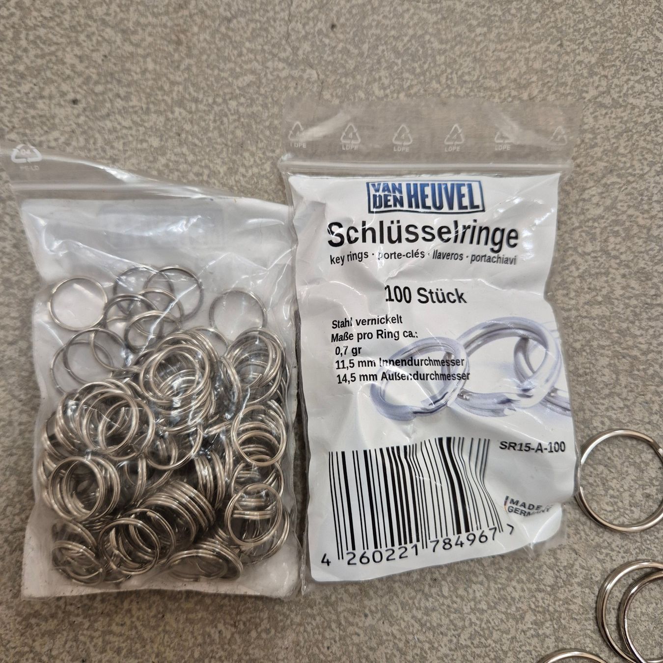 Portachiavi: Schlüsselringe 2 Grössen – Nuovo (secondo la descrizione) da Schinznach Bad venduto da Bingi02 1
