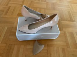 Tamaris Pumps, Grösse 39/40, Beige farben, Lack