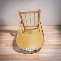 Chaise haute en bois