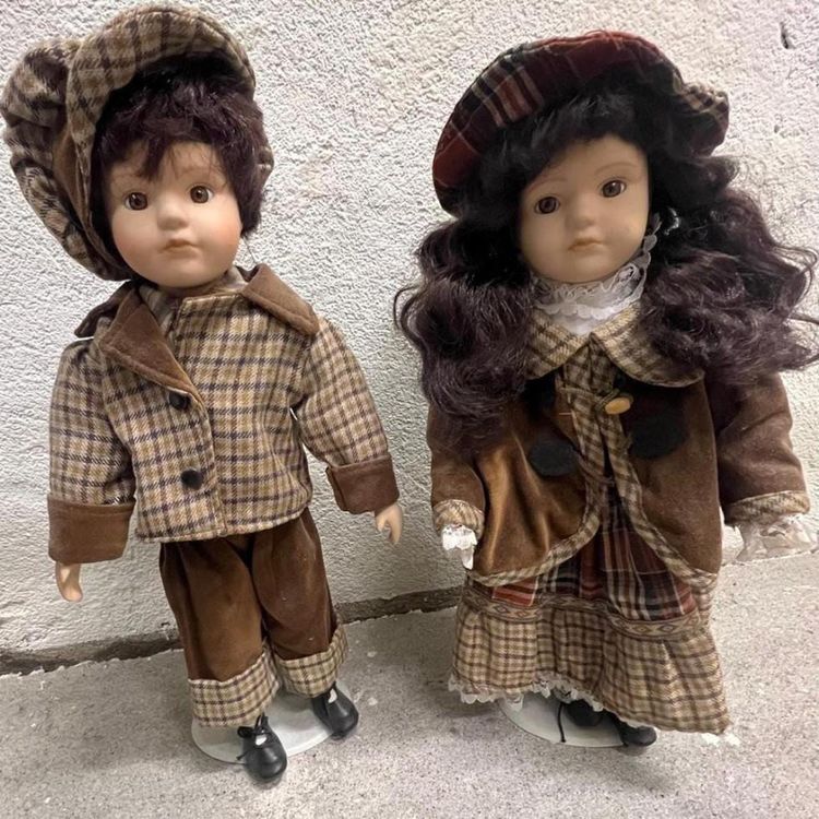 Bambole di porcellana da collezione in abiti autunnali (Gebraucht) in ...