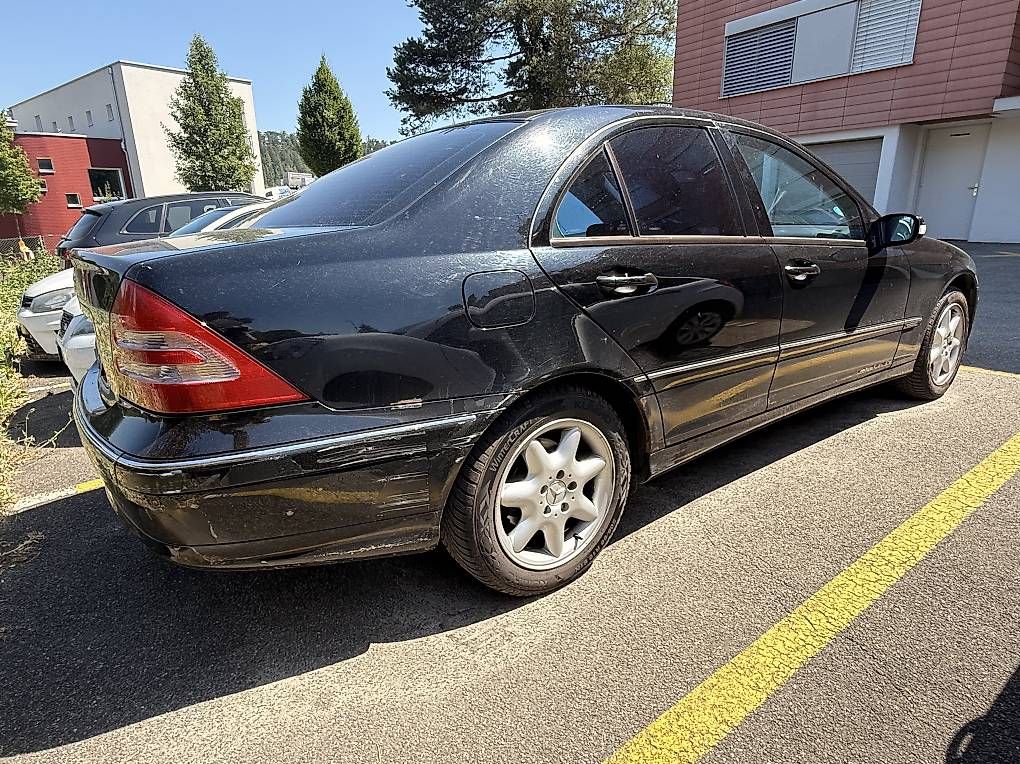 Automobili: Mercedes Benz C200 Kompressor – Usato da Trasadingen venduto da lul_r9q8 4