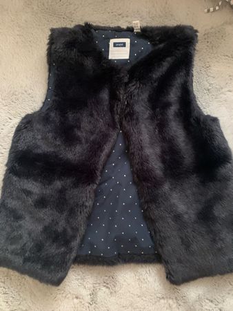 À vendre magnifiques gilets fille 