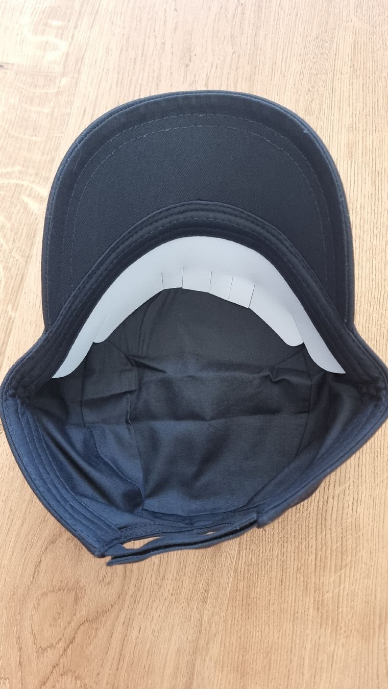 Hüte, Mützen & Caps: casquette militaire noir – Neu und originalverpackt aus Sonceboz-Sombeval von Hornigold 1