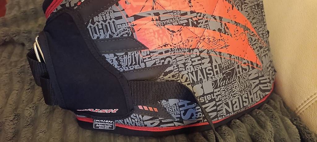 Attrezzatura da arrampicata: Windsurf harnais naish neuf  – Nuovo e nell'imballaggio originale da Montreux venduto da rao_r66l 3