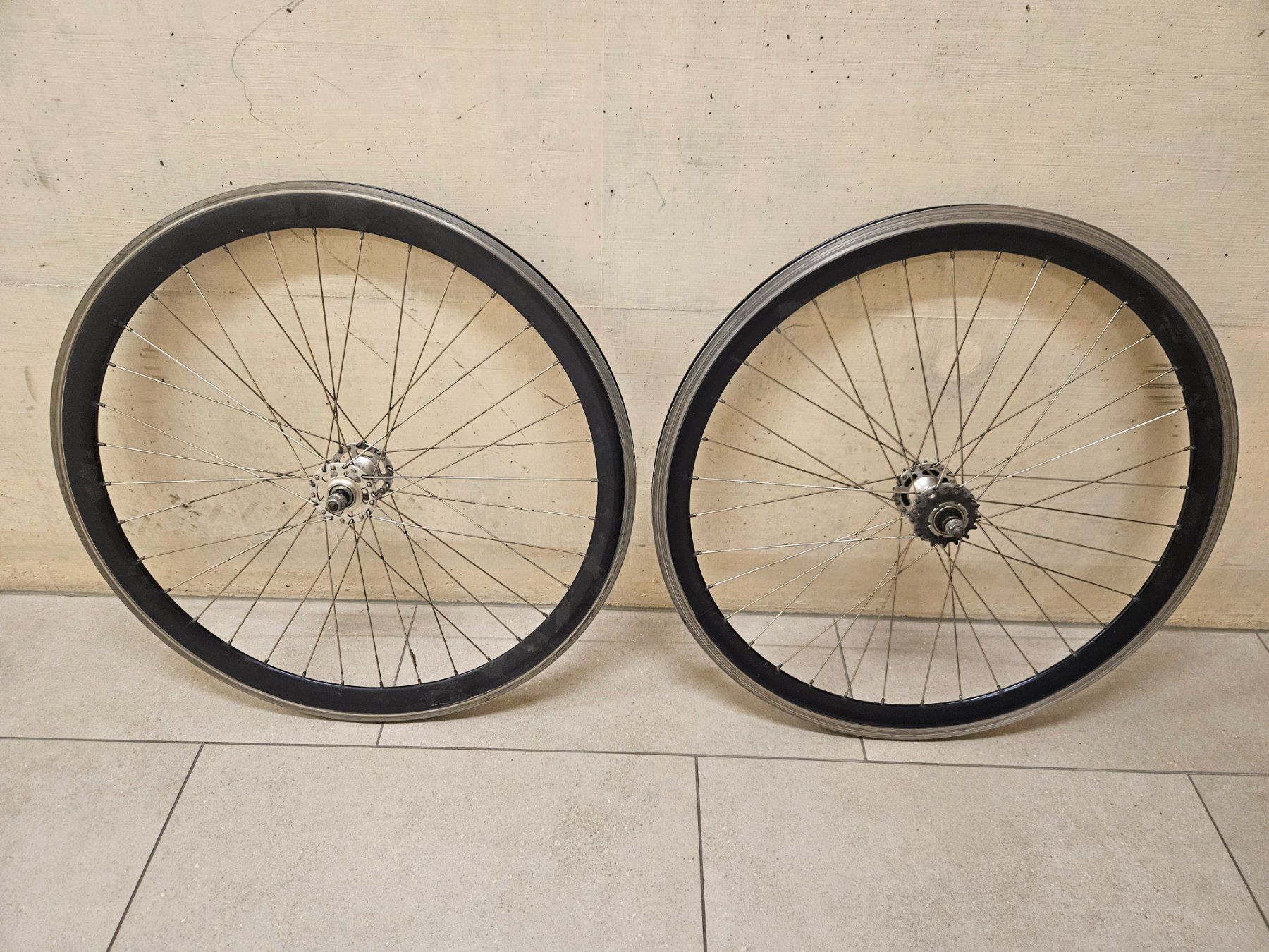 Cerchioni: Single Speed / Fixie Laufradsatz 26" – Usato da Zürich venduto da dom_7d9b
