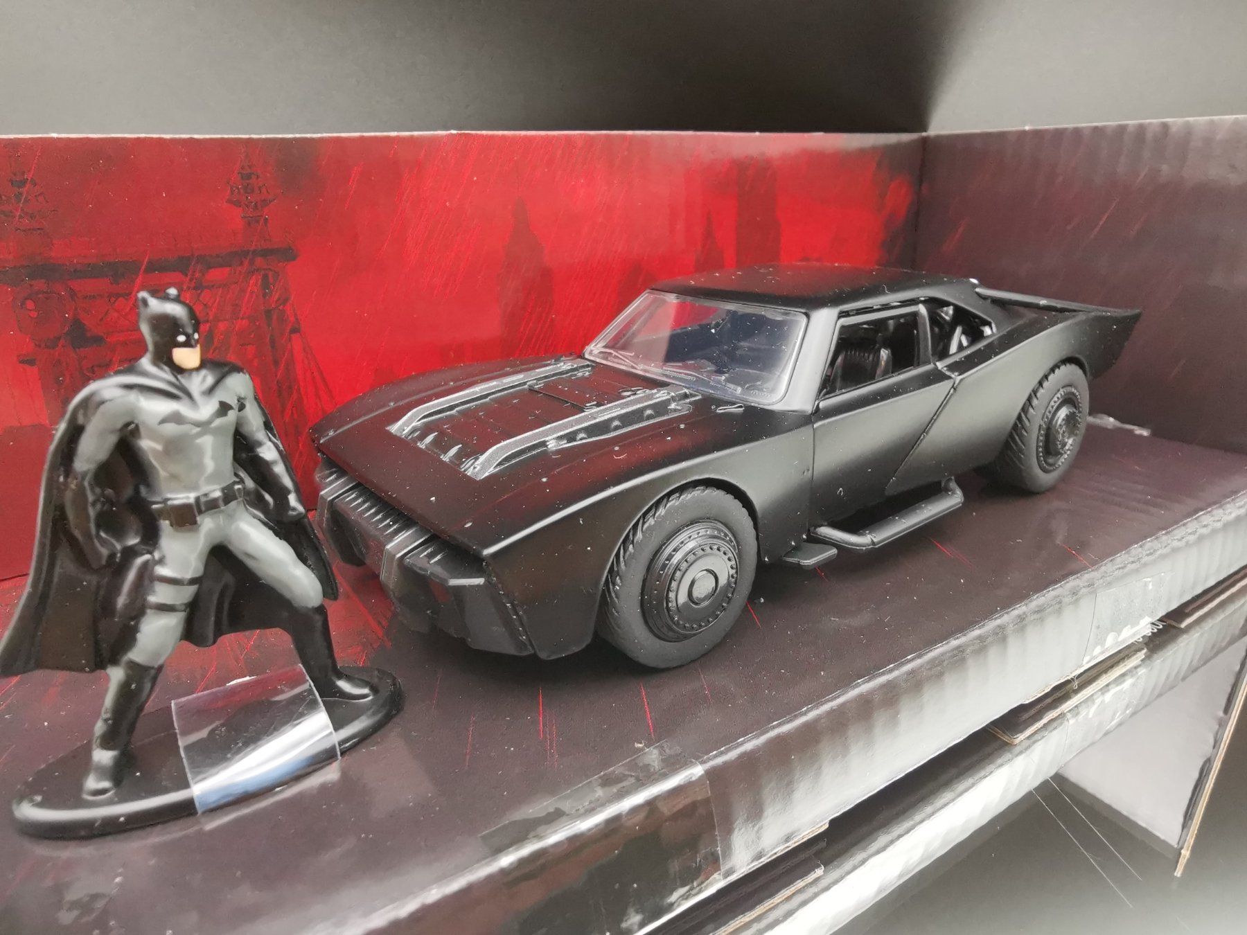 Jada Toys Modellautos: Batmobile & Batman Nr.2 - 1/32 - Jada - OVP – Neu und originalverpackt aus Zürich von flyingpassion