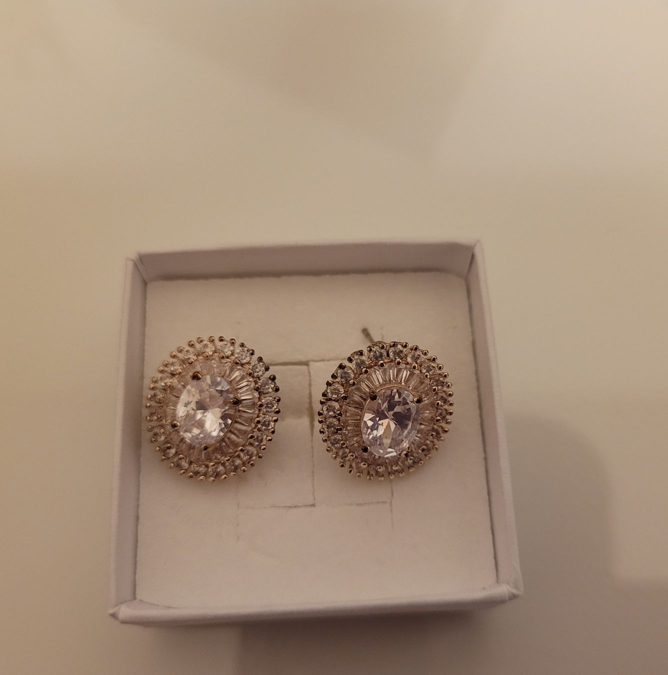 Orecchini pendenti & Orecchini a lobo: Elegante Ohrstecker – Usato da Bünzen venduto da Milly32