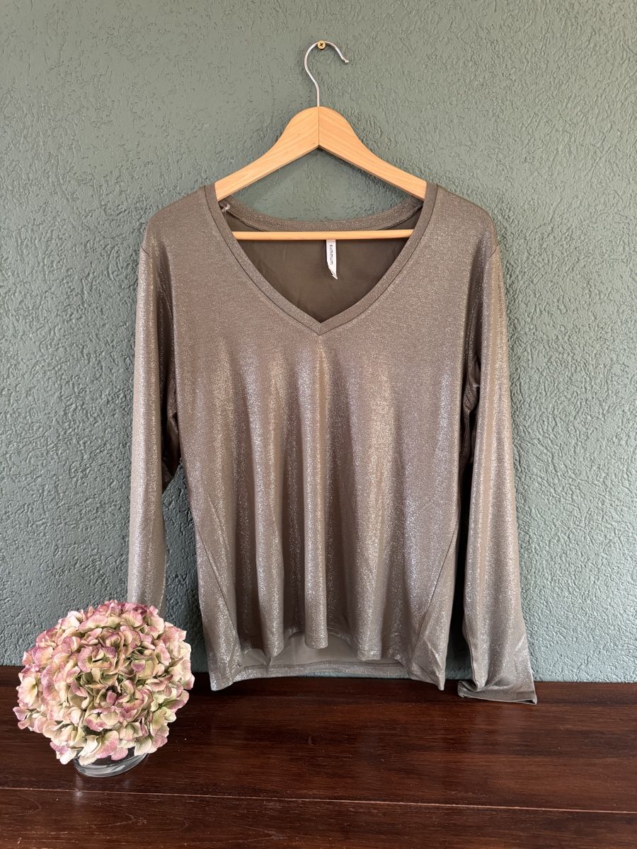 T-shirt: SUMMUM / T-shirt brillant – Nuovo (secondo la descrizione) da St-Prex venduto da DealsByMom