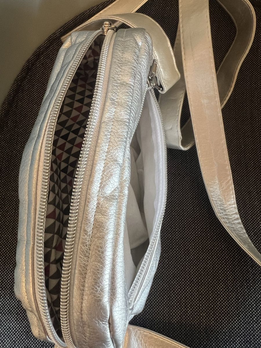 Sacs: Silberne Handtasche – D'occasion à Zürich par jil_heinz 6