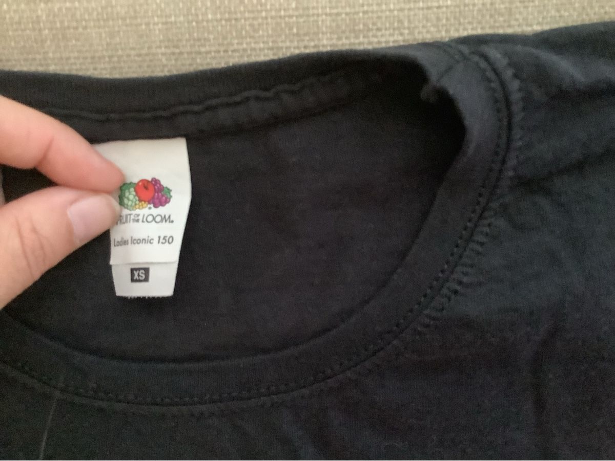 T-shirt: Black tshirt size XS – Usato da Zürich venduto da eli_685m 1
