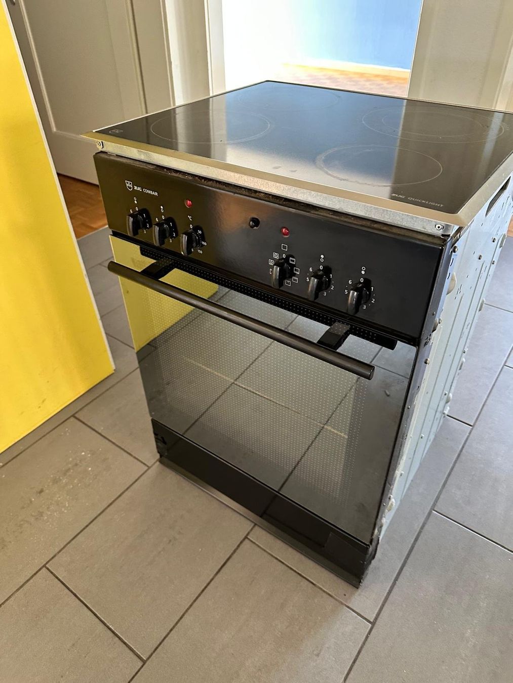 V-Zug Forni: Backofen mit Glaskeramik V-ZUG – Usato da Spreitenbach venduto da Space_X