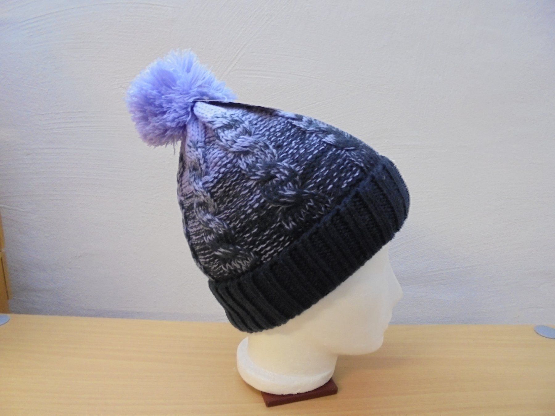 Autres vêtements garçon: Bommelmütze navy / lavender – Neuf avec emballage d'origine à Oberhallau par puper5 1