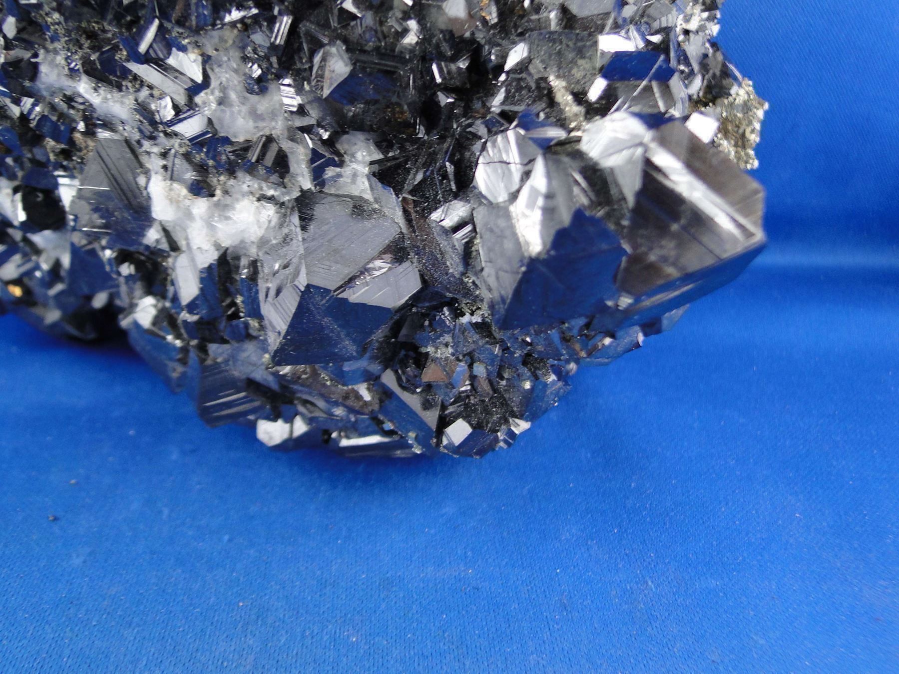 Minerali & Pietre curative: Sphalerit mit Pyrit und Calcit – Usato da Schinznach Bad venduto da Demerald 3