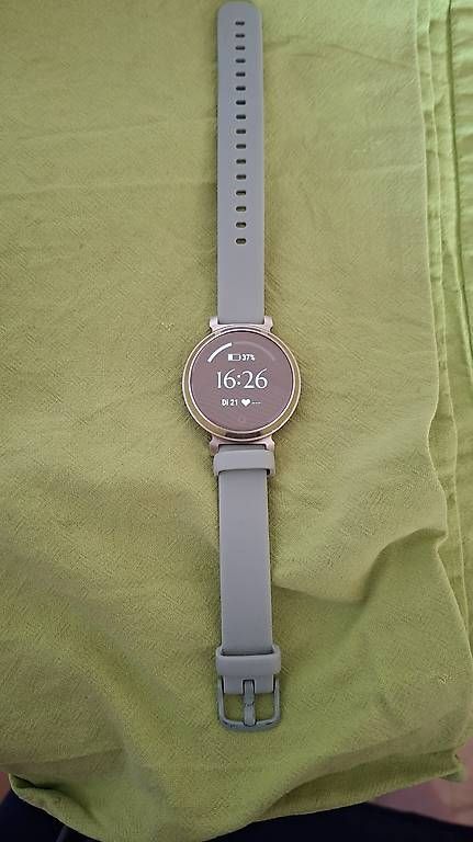 Smartwatch: Garmin Lily 2 – D'occasion à Dürrenäsch par nor_zyz7