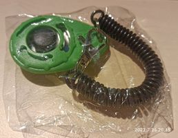 Clicker hellgrün, inkl. Armband