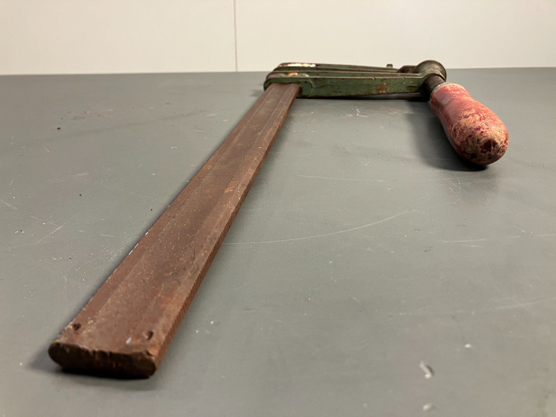Tutti gli attrezzi: gr. alte Schraubzwinge ca. 50cm lang ab 1.- – Usato da Lichtensteig venduto da Buy24International 4
