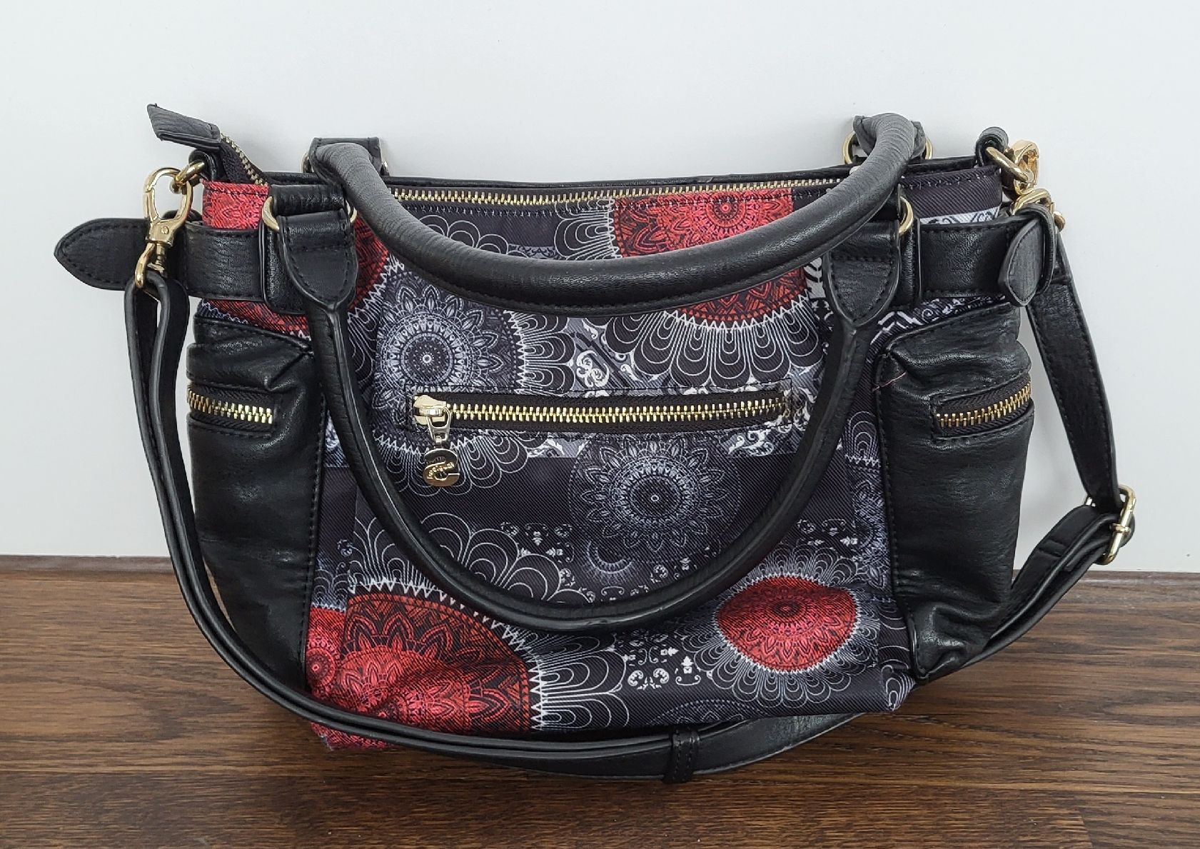 Desigual Borse da donna: Desigual Damen Handtasche – Usato da Neftenbach venduto da isa_f7mb 1