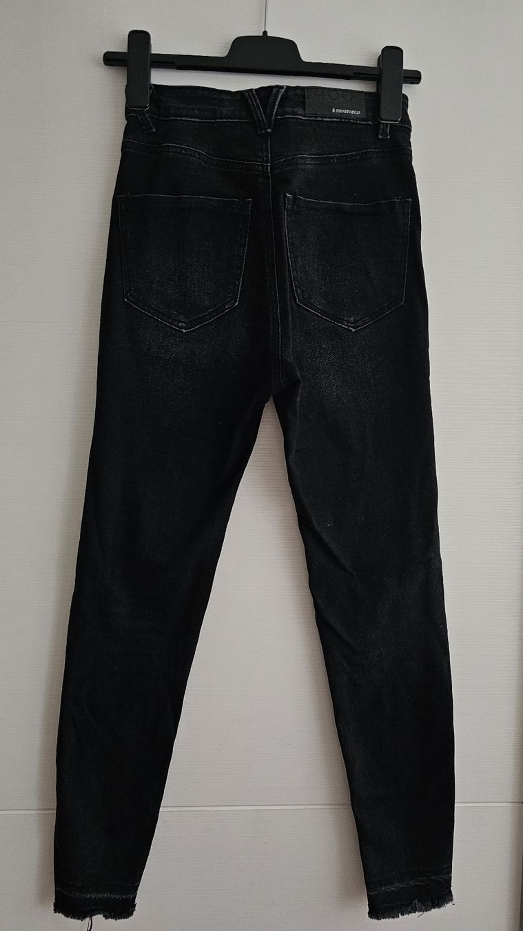 Stradivarius Jeans: **Stradivarius Jeans Gr. 34** – Usato da Steinmaur venduto da Kiki_m240 1