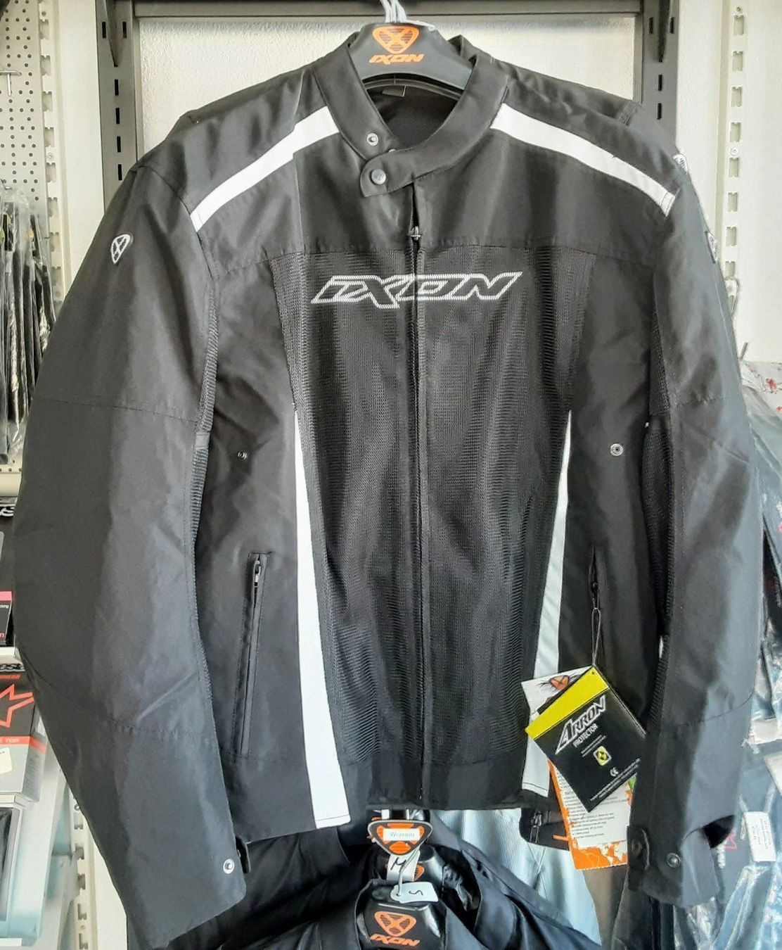 Jacken: Motorradjacke IXON Model Hacker Game Grösse 3L – Neu (gemäss Beschreibung) aus Bättwil von paul74