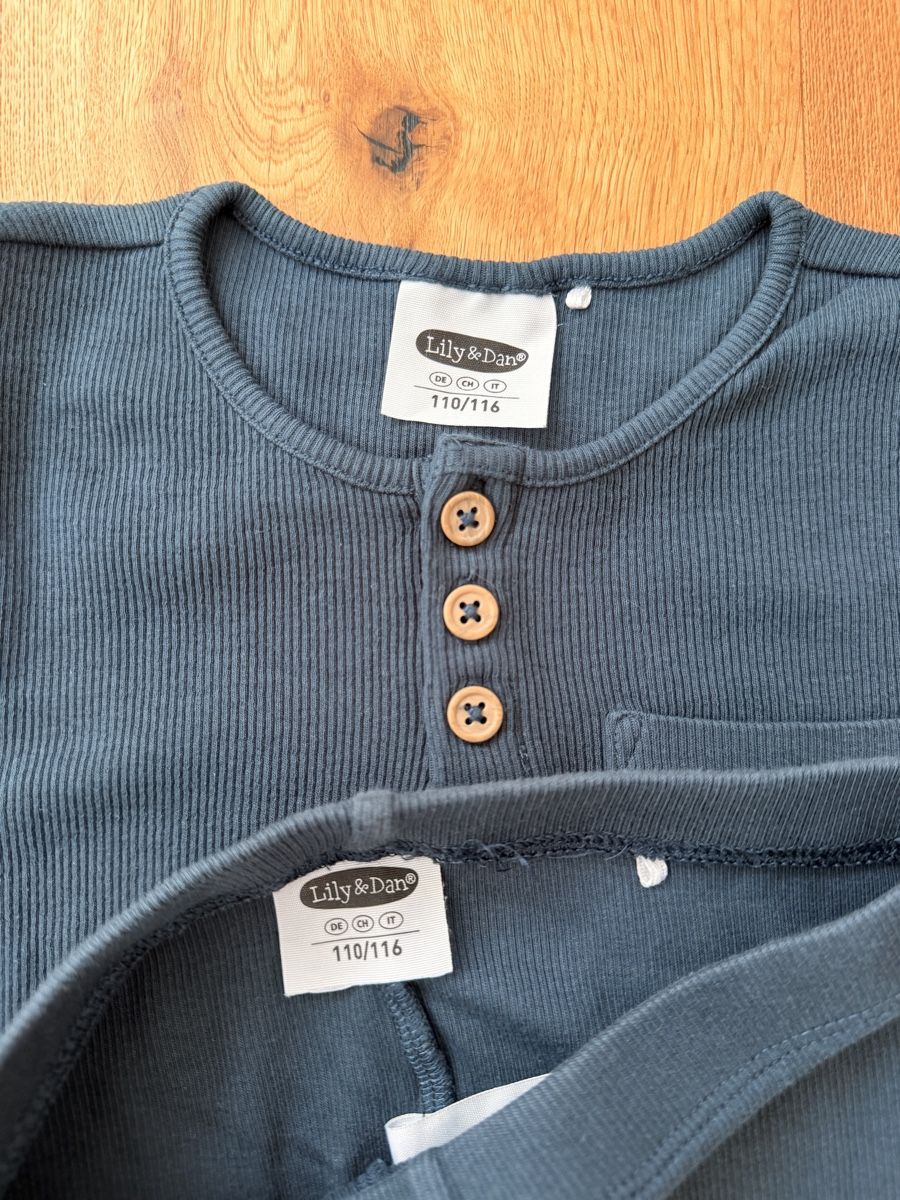 Pigiama & Simili: Lily & Dan - Kinder Pyjama, Gr. 110/116 – Usato da Interlaken venduto da fbnscl 1