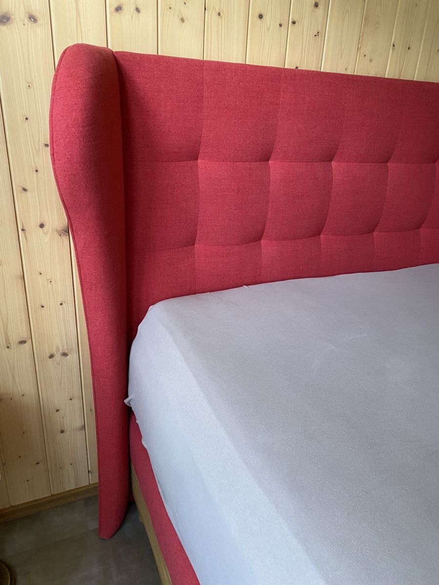Lits: Selten gebrauchtes Boxspringbett rot 180x200 cm – Neuf (Voir description) à Merligen par shalimar64 2