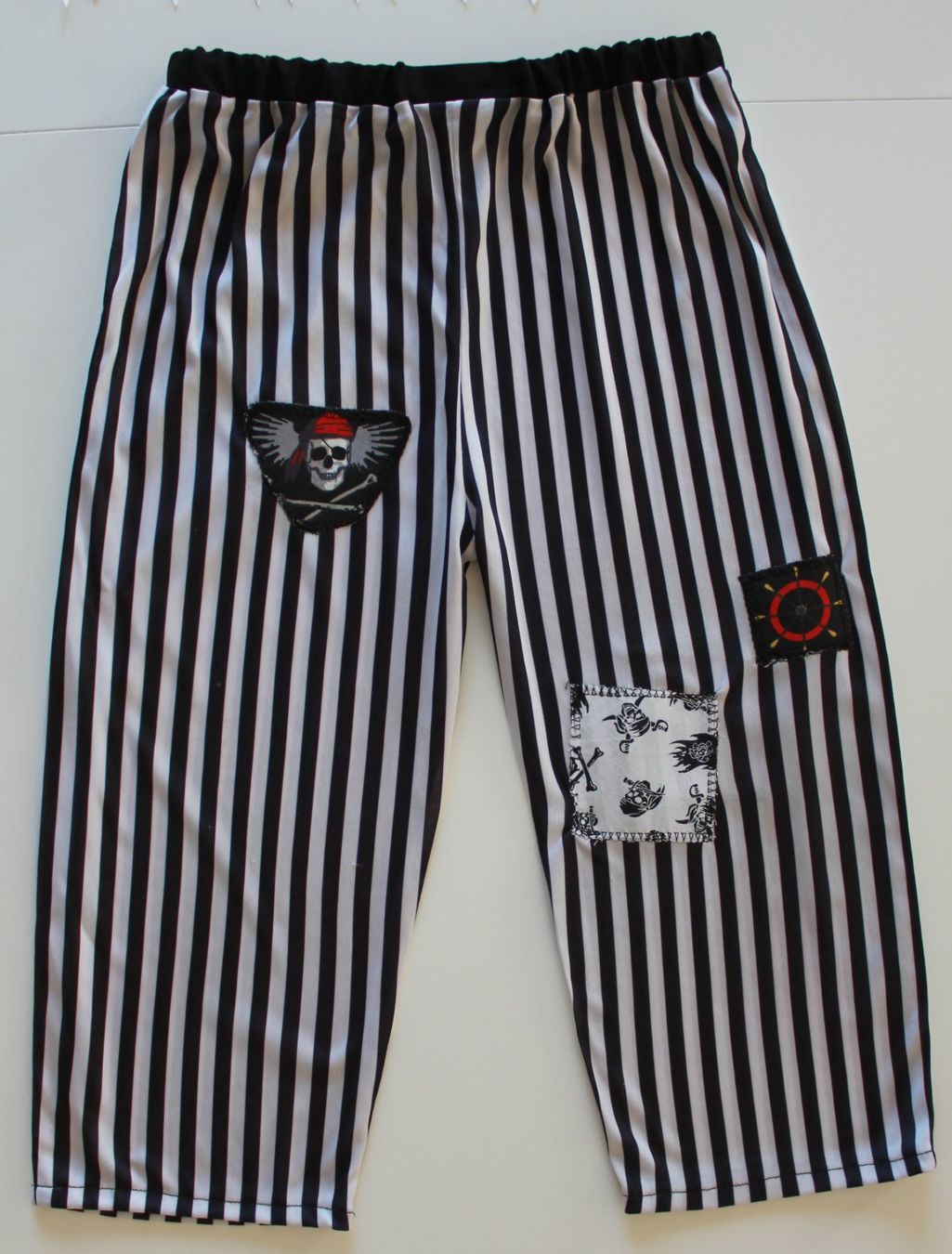 Costumi: Costume pirate / Pirat t. 4 - 6 ans – Usato da Peseux venduto da CoolShoping 3