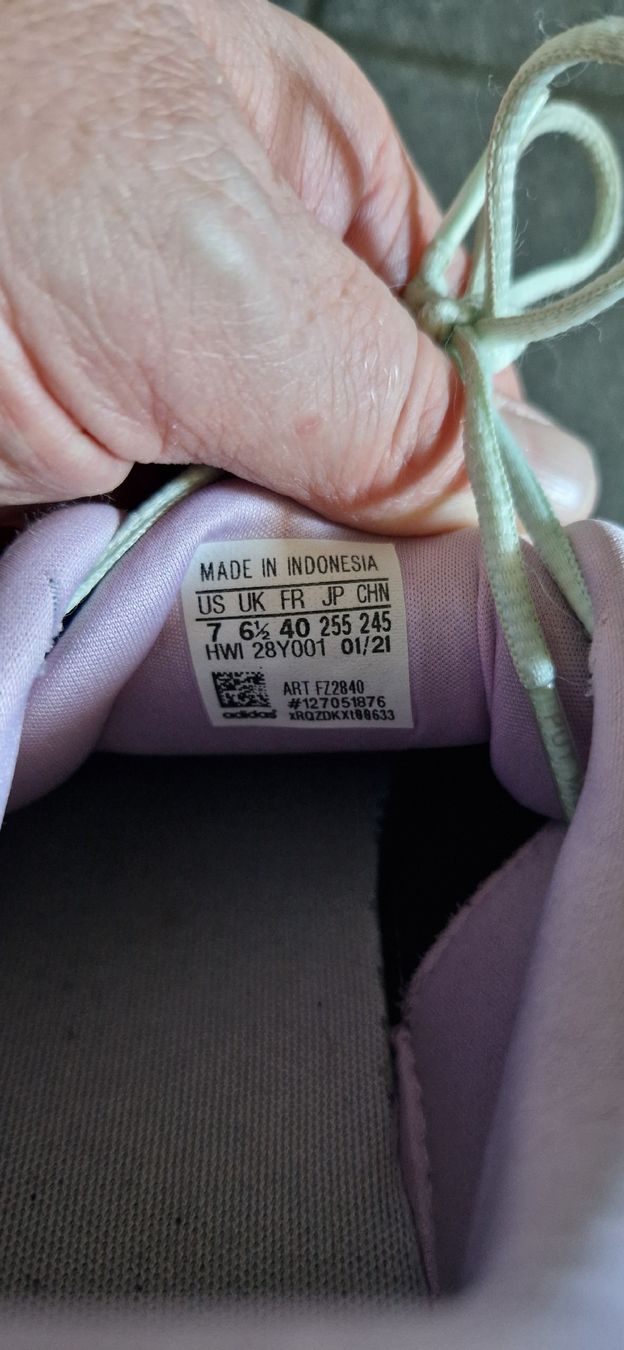 Adidas Damenschuhe: Adidas Sneakers in Gr.40 – Gebraucht aus Grosswangen von iranki80 2