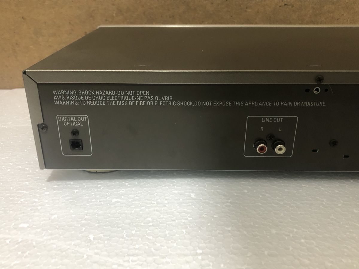 Denon Lettore multimediale & Streamer: Lecteur CD Denon DCD-685 – Usato da Biel-Bienne venduto da alos07 3