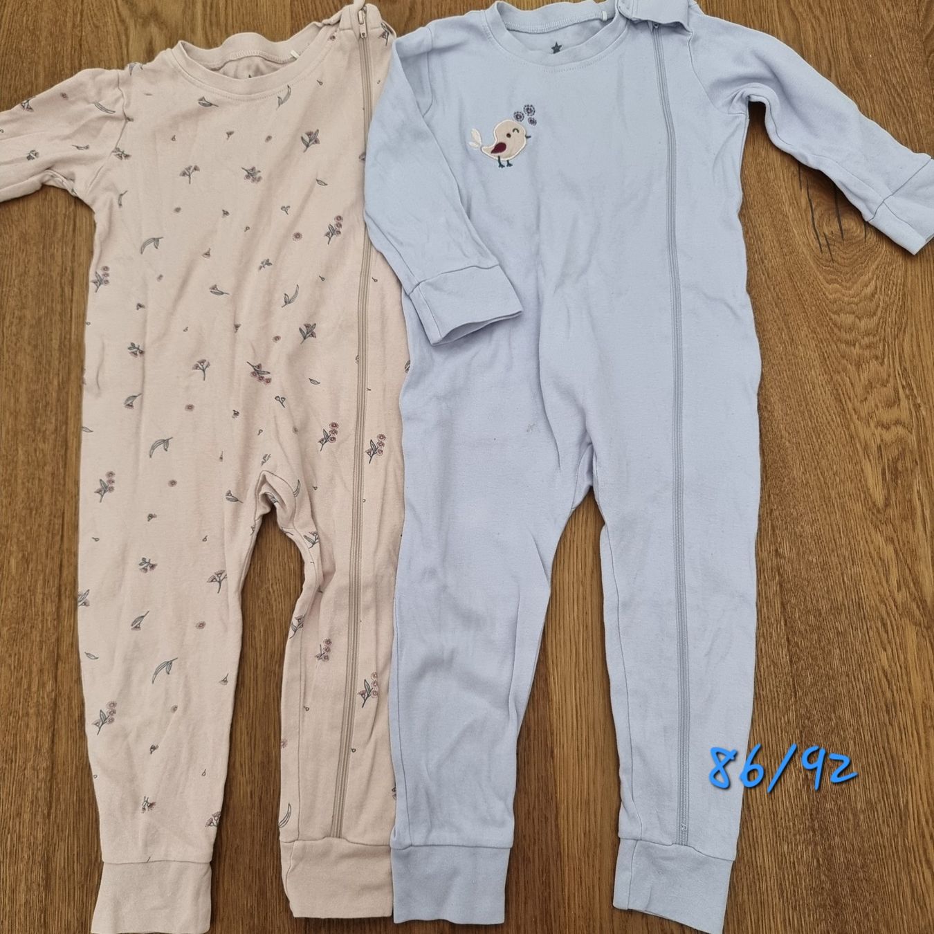 Pigiama & Simili: 2 Strampler, pyjama, einteiler, Gr. 86/92, 100% bio baumwoll – Usato da Gammen venduto da home_brocki