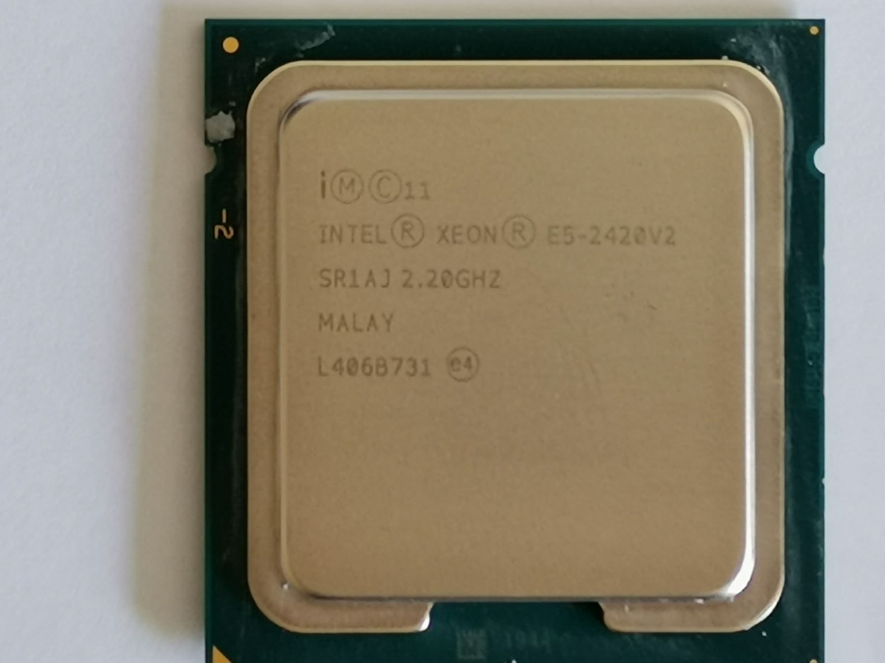 Intel PC: Intel® Xeon® Prozessor E5-2420 v2 inkl. Wärmeleitpaste – Usato da Mels venduto da Zeppelin08 1