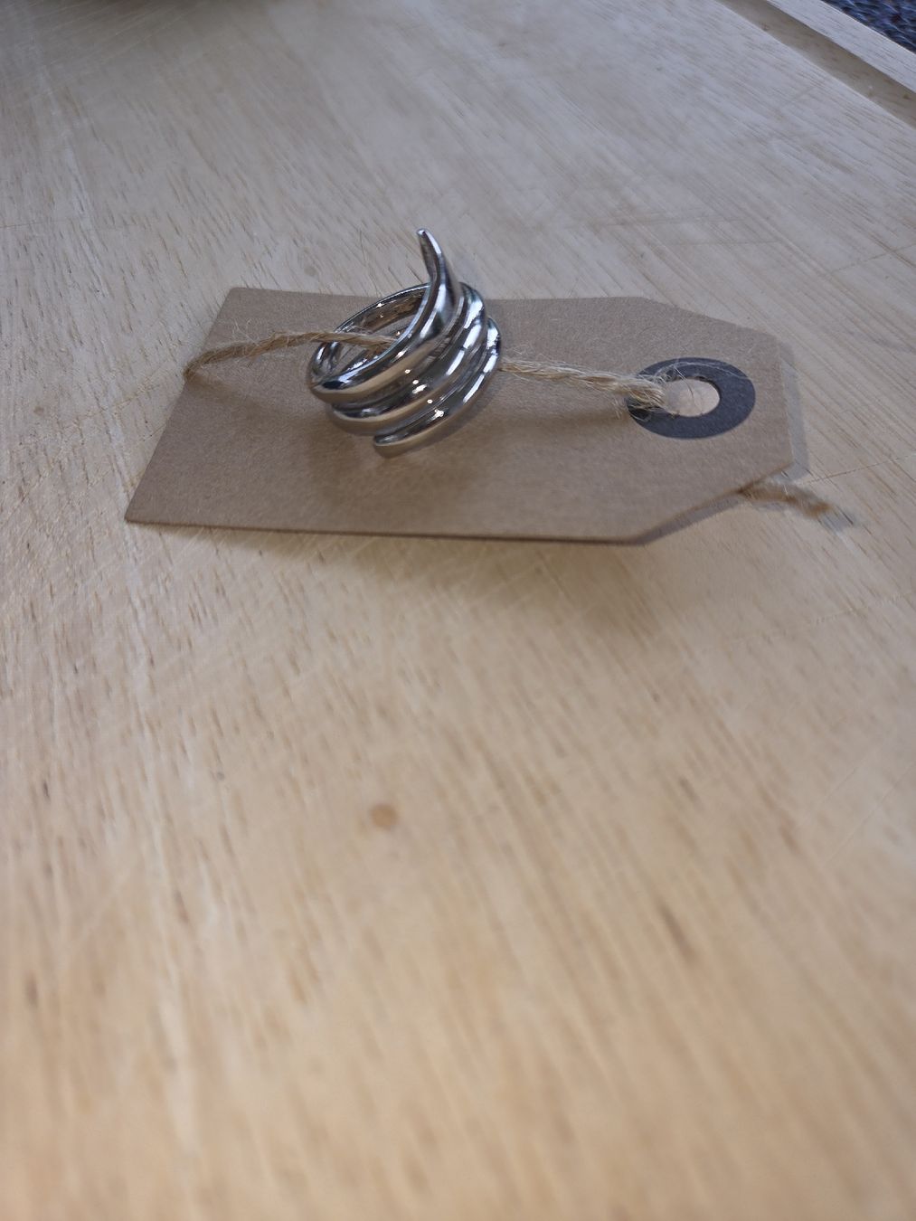 Ringe: Bague spirale argentée, élégante et tendance 💍 – Neu (gemäss Beschreibung) aus Brügg BE von man_xyd9