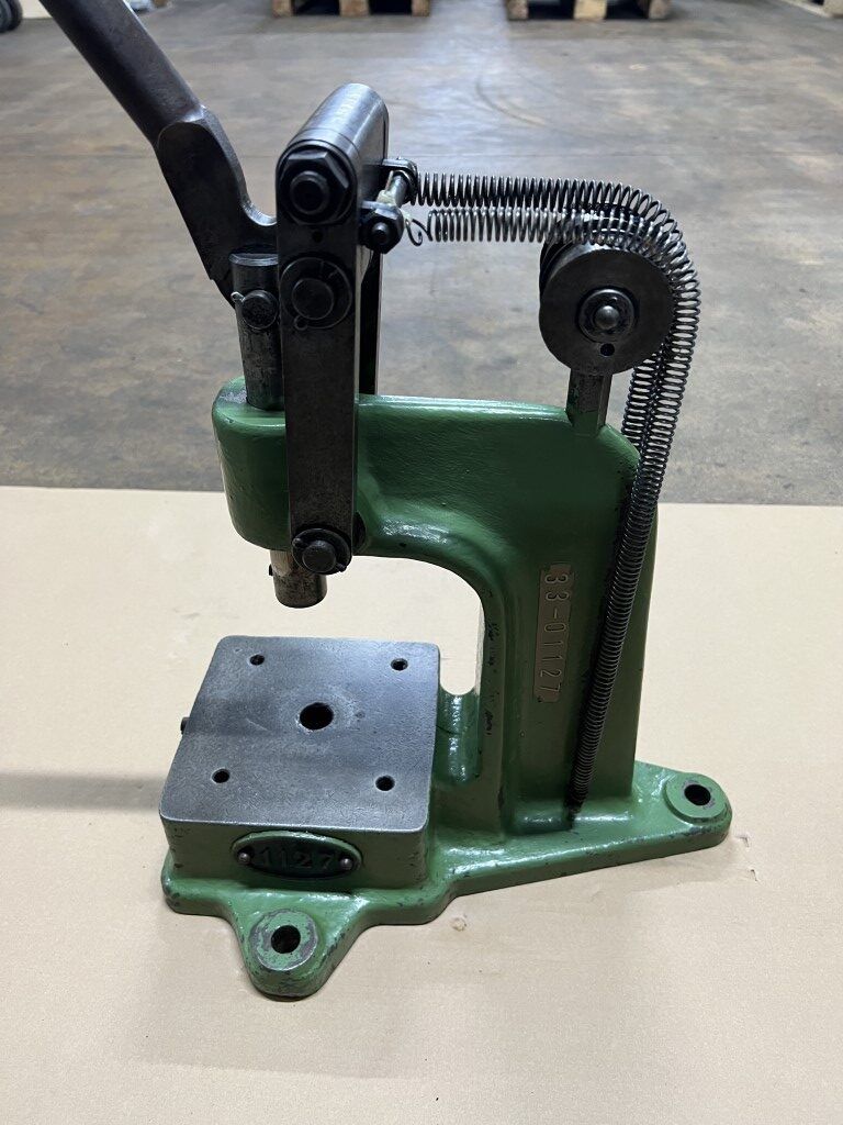 Altro per industria metallurgica: Handpresse – Usato da Zuchwil venduto da dragosmd-maschinen 5