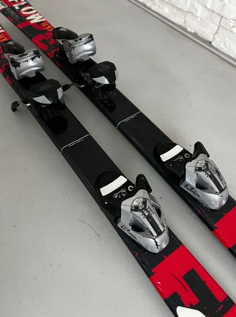 Elan Skis: Elan Ski Flow Hyper 130 cm – Gebraucht aus Maur von eppinelloo 3