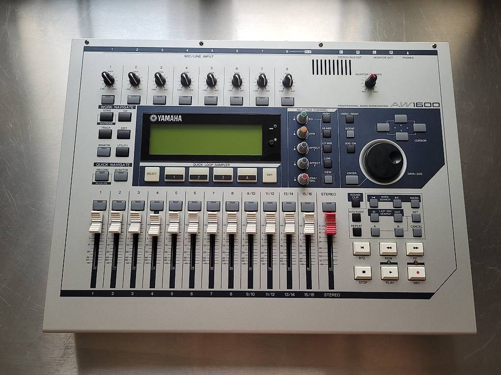 Yamaha Registratori: Yamaha AW1600 Digital Multitrack Recorder Top Zustand – Usato da Schlieren venduto da rza1707 1