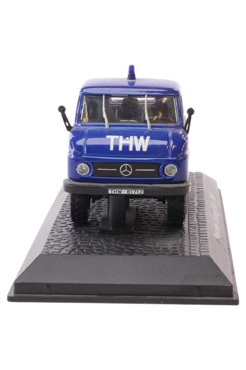 A collectible scale model Mercedes-Benz Unimog U 411 from Altaya