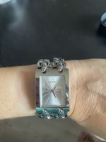 Guess Uhr Damen Silber Armbanduhr