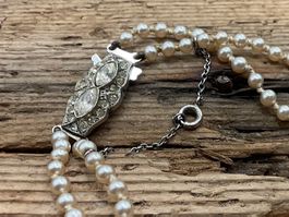 Antikes Collier mit künstlichen Perlen SS. Verschluss
