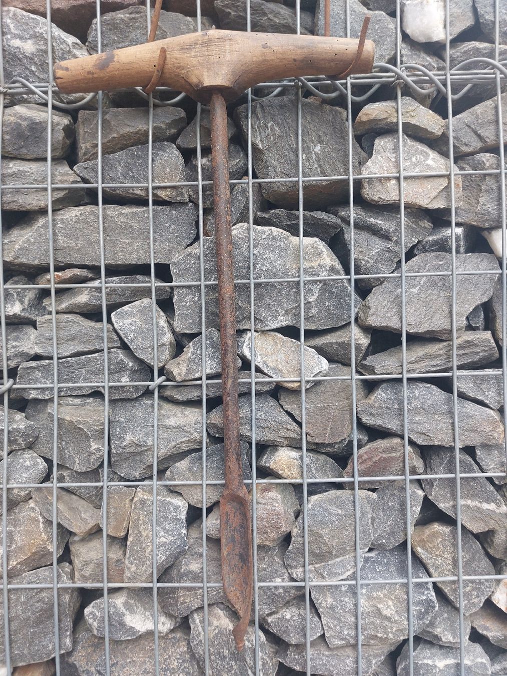 Tous les outils: Alter Holzbohrer l 60cm – D'occasion à Summaprada par nora014 2
