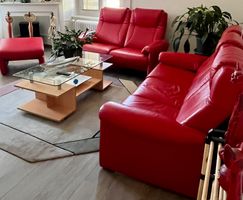 Salon en cuir rouge 3-2-1 + repose-pieds/pouf