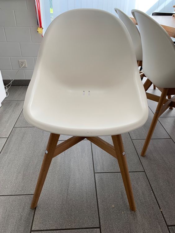 Ikea Stühle Sitzschale Plastik und Holzbeine Kaufen auf Ricardo