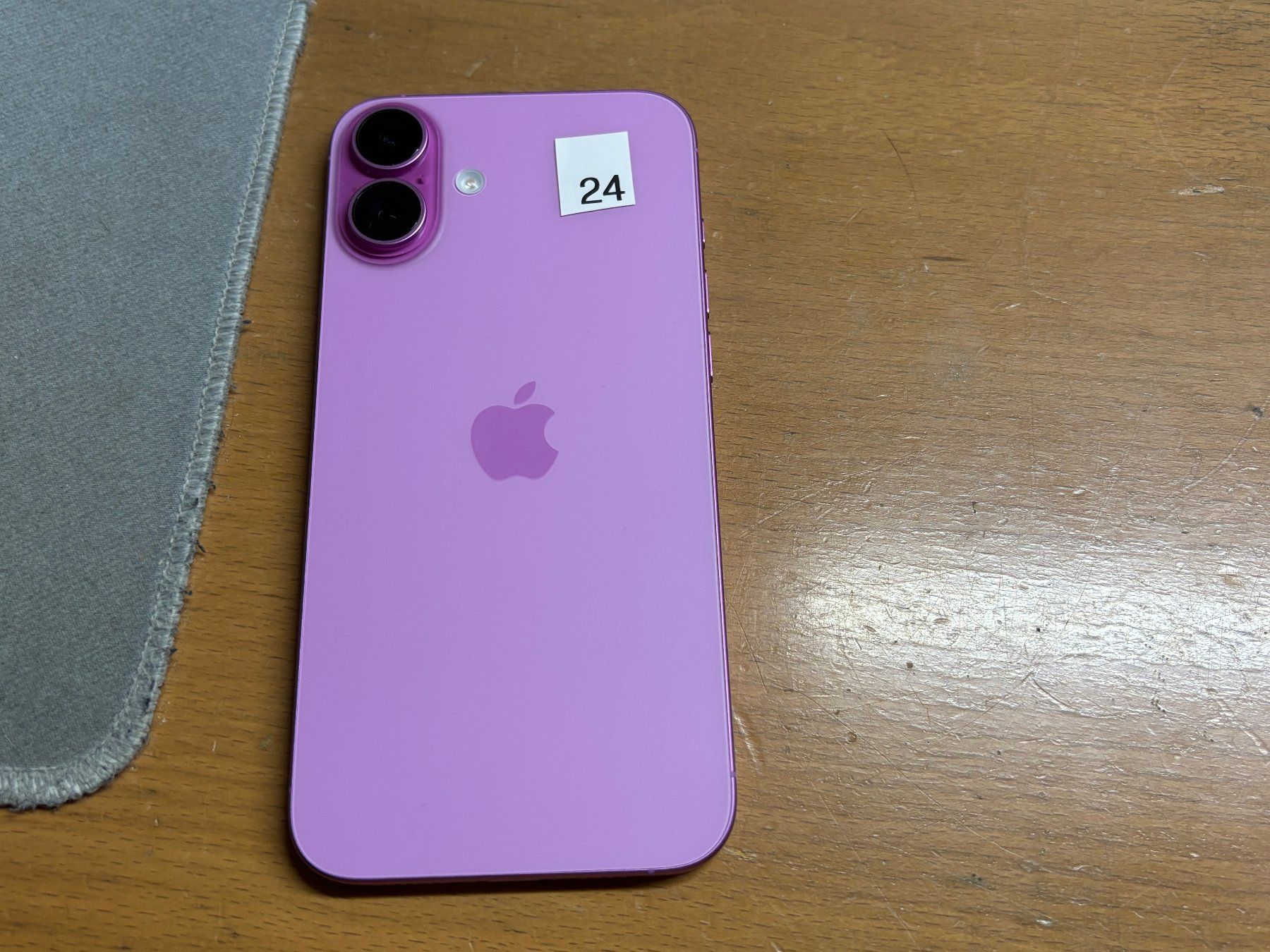 Apple Telefoni cellulari / Smartphones: Iphone 16 Plus 128Gb#24 – Usato da Au SG venduto da bah_6f5w 1