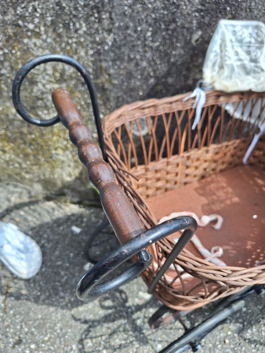 Carrozzine per bambole: 2 STK PUPPENWAGEN VINTAGE – Usato da Huttwil venduto da Kunterbuntli 6