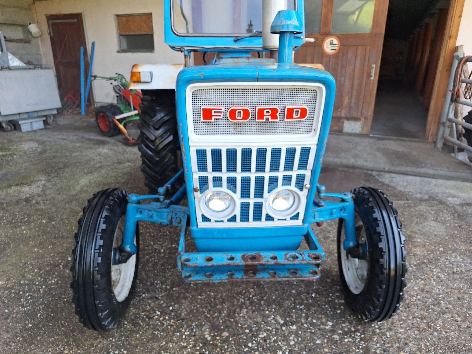 Ford 2000 Traktor (Gebraucht) in Eptingen für CHF 4650 – nur Abholung ...