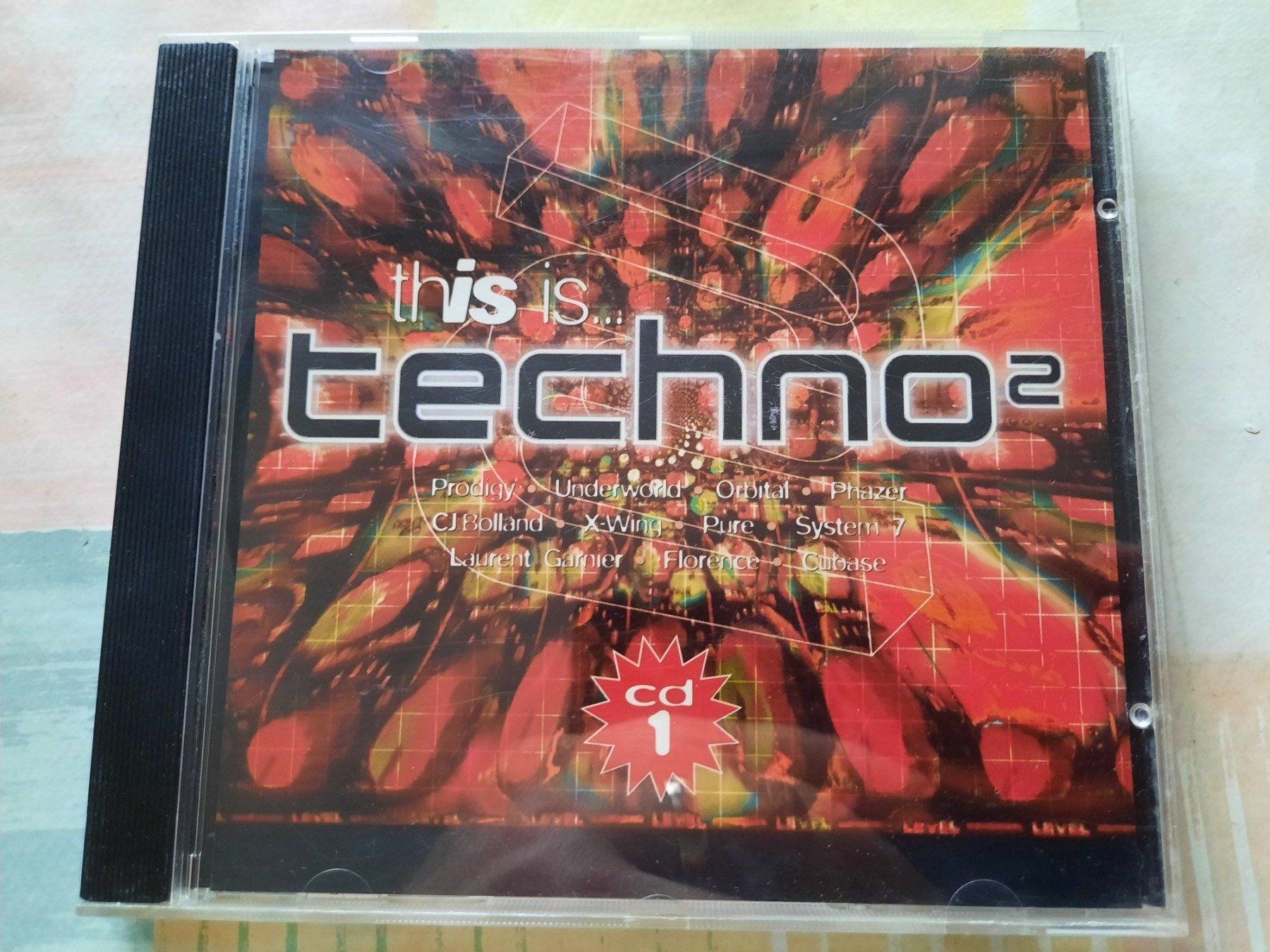 CDs: Cd This is Techno  – D'occasion à Pully par bro_n52j