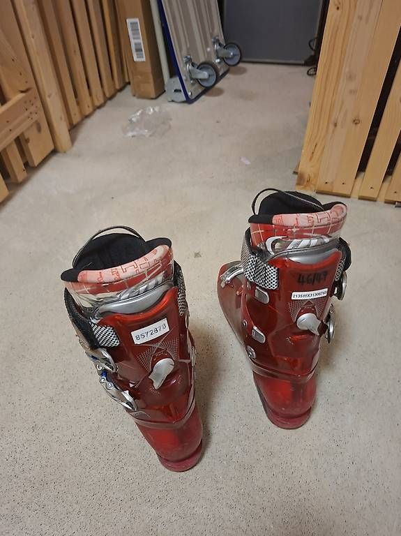 Chaussures hommes: Tecnica Skischuhe – D'occasion à Niederwangen BE par Nico971 1