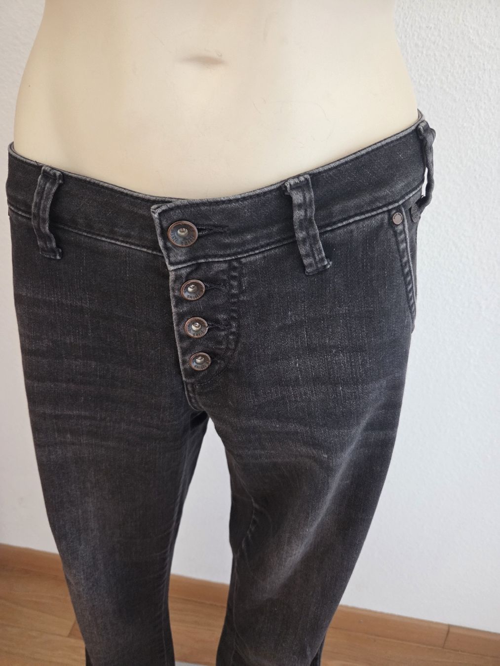 Nile Jeans: Nile Jeans – Usato da Luzern venduto da asmele2 1