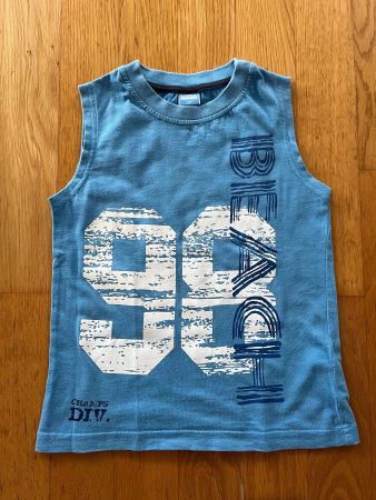 Ärmelloses Shirt für Jungs, blau mit Aufdruck, Grösse 104